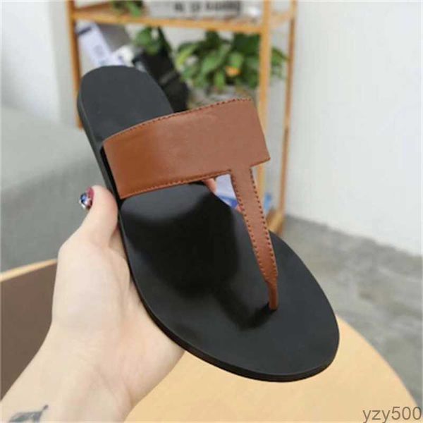 2023 women leather slippers flip flops sliders slippers metal chains summer sandals beach shoes fashion slippers with box no6''gg&, Black
2023 women leather slippers flip flops sliders slippers metal chains summer sandals beach shoes fashion slippers with box no6''gg&, Black