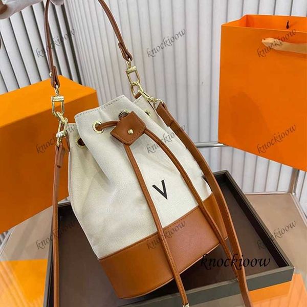 designer luxury handbag body canvas and leather combination, lightweight and versatile, detachable handbag, can be handheld crossbody women&
designer luxury handbag body canvas and leather combination, lightweight and versatile, detachable handbag, can be handheld crossbody women&