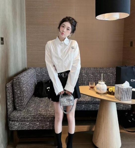 women cropped blouses shirts white long sleeve short blouseins women tees luxury shirts designer casual shirt chest embroidered letters t-sh
women cropped blouses shirts white long sleeve short blouseins women tees luxury shirts designer casual shirt chest embroidered letters t-sh