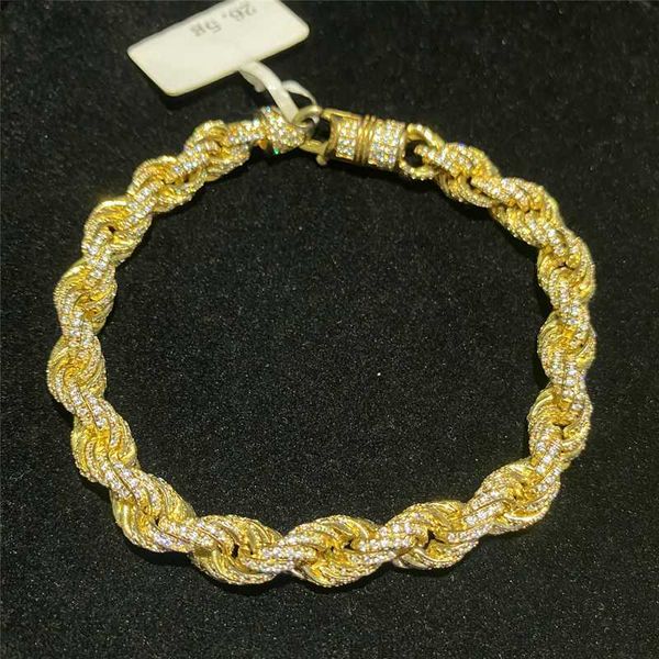 pass diamond tester 12mm full moissanite men's cuban chain necklace silver vvs moissanite diamond chain cuban link rope chain
pass diamond tester 12mm full moissanite men's cuban chain necklace silver vvs moissanite diamond chain cuban link rope chain