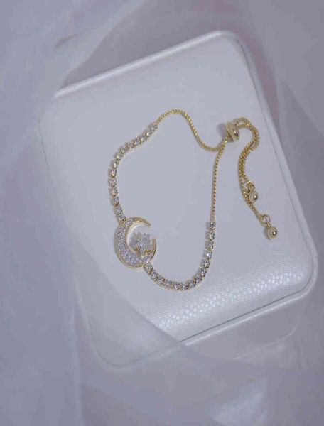 luxury designerkorea design k gold plated jewelry exquisite flashing diamond zircon star and moon bracelets for woman holiday gift1179618, Black
luxury designerkorea design k gold plated jewelry exquisite flashing diamond zircon star and moon bracelets for woman holiday gift1179618, Black