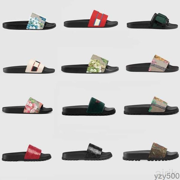 2023 luxury slippers designer rubber slippers striped herringbone slippers men and women summer fashion wide flat slippers sandals trend, Black
2023 luxury slippers designer rubber slippers striped herringbone slippers men and women summer fashion wide flat slippers sandals trend, Black