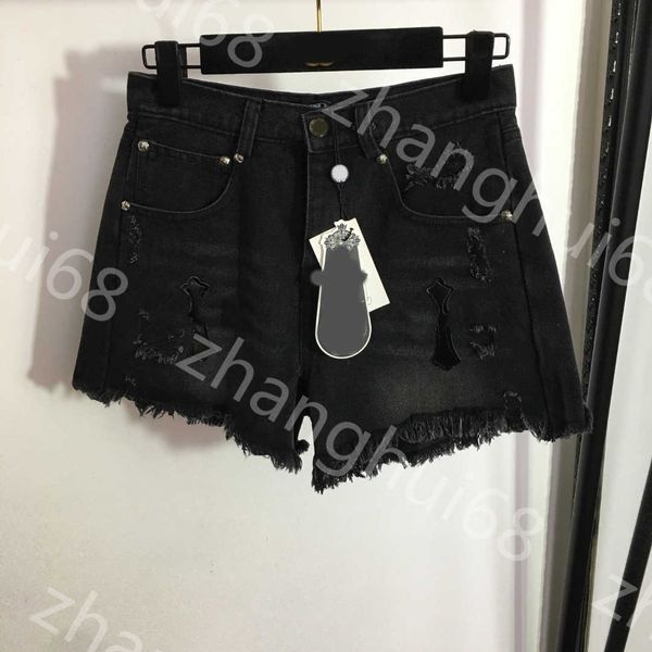 23ss black shorts womens shorts womens designer clothing leather cross raw edge denim shorts women clothes, White;black
23ss black shorts womens shorts womens designer clothing leather cross raw edge denim shorts women clothes, White;black