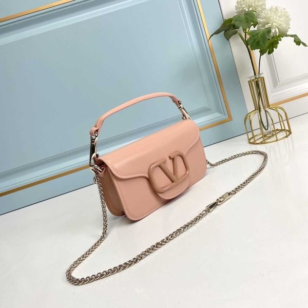 designer women color bags luxurys valentions handbag buckle portable shoulder crossbody mini dinner fashion cowhide chain women's new s
designer women color bags luxurys valentions handbag buckle portable shoulder crossbody mini dinner fashion cowhide chain women's new s