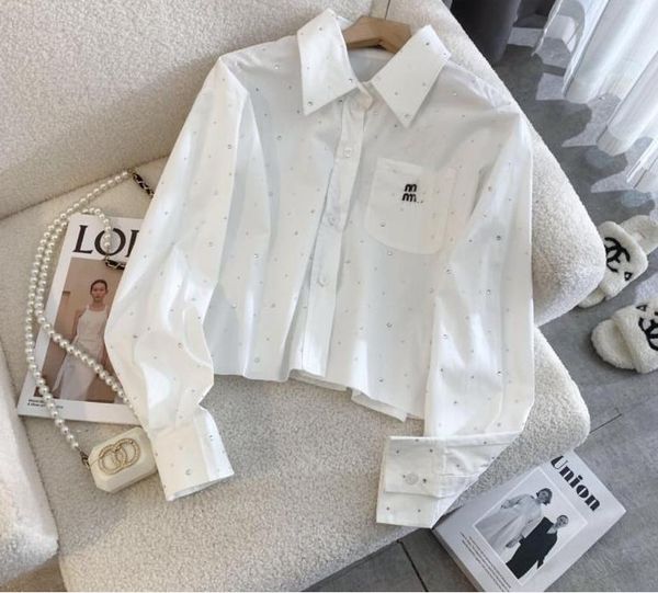 23ss women tees luxury blouse shirts designer casual shirt mius embroidered letters long sleeves diamond polo collar cotton blue t-shirt sho, White
23ss women tees luxury blouse shirts designer casual shirt mius embroidered letters long sleeves diamond polo collar cotton blue t-shirt sho, White