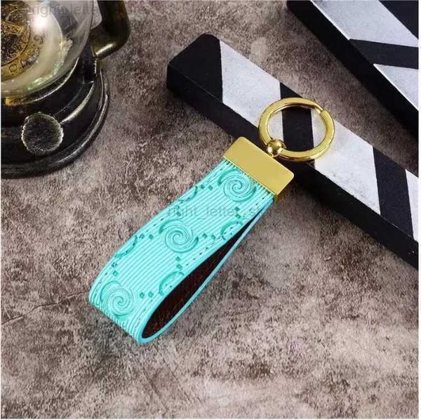 2022 mens fashion keychain luxury designers handmade leather lovers key chains designer letter women car keychains womens premium hanging ro, Silver
2022 mens fashion keychain luxury designers handmade leather lovers key chains designer letter women car keychains womens premium hanging ro, Silver