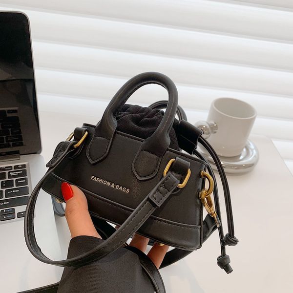 bags designers women shoulder classic style fashion lady handbags single shoulder crossbody bag pure color small trapezoid bag drawstring ba
bags designers women shoulder classic style fashion lady handbags single shoulder crossbody bag pure color small trapezoid bag drawstring ba