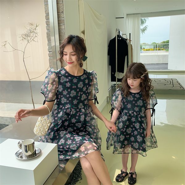 family matching outfits high-end parent-child dress mother-daughter dress summer dress girl flower gauze skirt little girl fashionable princ, Blue
family matching outfits high-end parent-child dress mother-daughter dress summer dress girl flower gauze skirt little girl fashionable princ, Blue