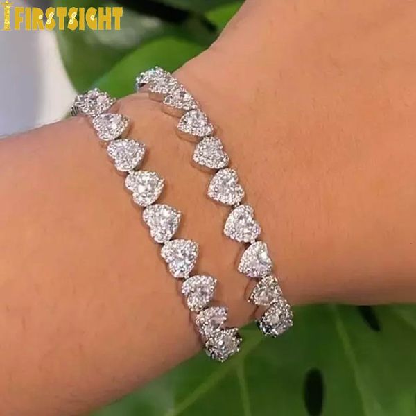 chain 7mm mini heart charm bracelet full iced out bling cz cubic zirconia prong setting miami bangle for women men hiphop jewelry 230506, Black
chain 7mm mini heart charm bracelet full iced out bling cz cubic zirconia prong setting miami bangle for women men hiphop jewelry 230506, Black