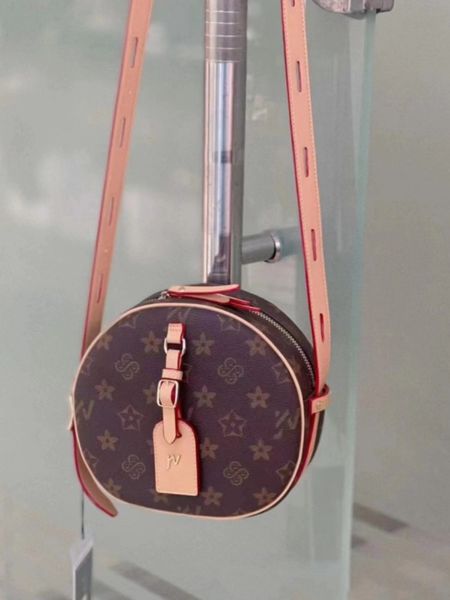 boite chapeau women shoulder bag round cake packages fashion designers cross-body bags ophidia series superfine fiber zipper held cross body
boite chapeau women shoulder bag round cake packages fashion designers cross-body bags ophidia series superfine fiber zipper held cross body