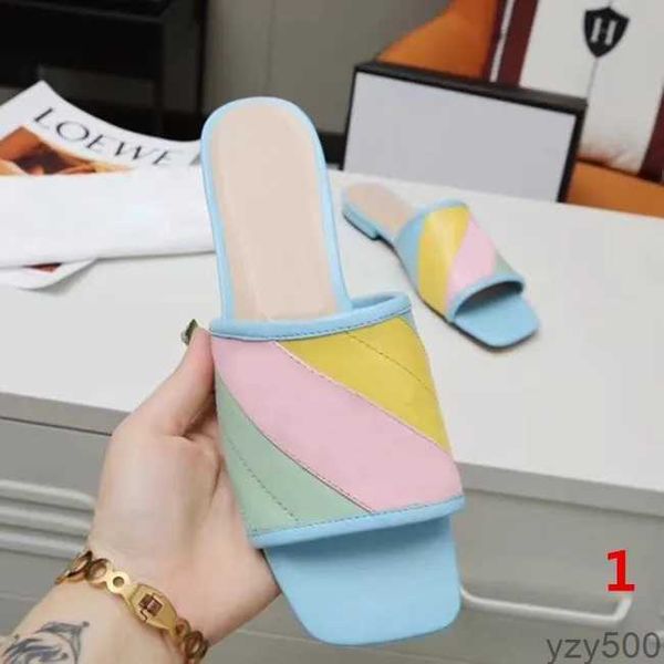 luxury designers womens summer sandals beach slides slipper ladies flip flops slippers fashion sandals with box 35-43 oversized shoes'&, Black
luxury designers womens summer sandals beach slides slipper ladies flip flops slippers fashion sandals with box 35-43 oversized shoes'&, Black