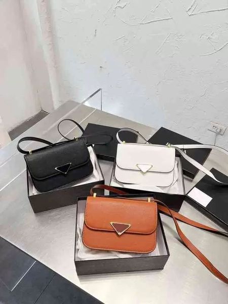 crossbody bags wallet for women brand designer shoulder clutch strap fashion messengers purses 22061, Black;red
crossbody bags wallet for women brand designer shoulder clutch strap fashion messengers purses 22061, Black;red