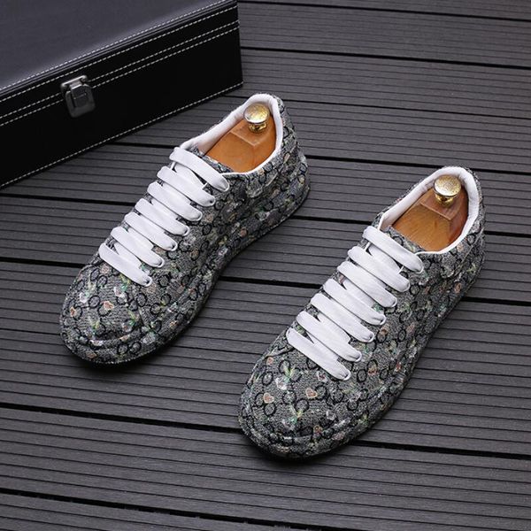 2023 spring new men's boots thick soled drill leisure soft soled shoes zapatos sapatos a16, Black
2023 spring new men's boots thick soled drill leisure soft soled shoes zapatos sapatos a16, Black
