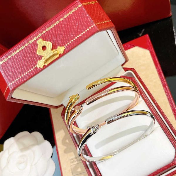 high-quality 925 sterling silver leopard series smooth face personalized japanese and korean small fragrance style easy to pair with card sa, Black
high-quality 925 sterling silver leopard series smooth face personalized japanese and korean small fragrance style easy to pair with card sa, Black