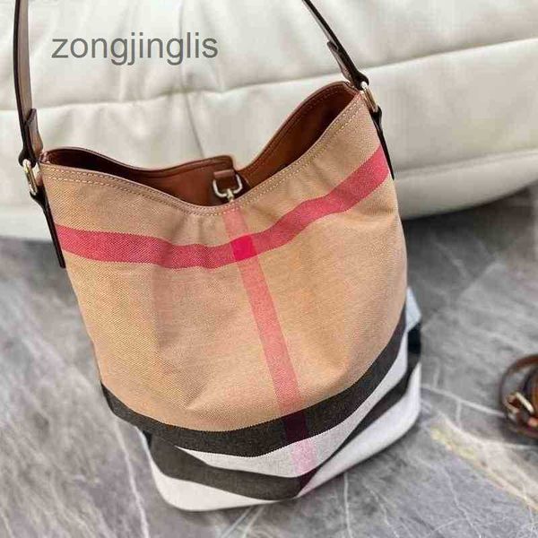 ins evening bag bucket new luxury plaid designer handbags bag burbrerys new canvas bag tote fashion tote bag french 56035 pa68
ins evening bag bucket new luxury plaid designer handbags bag burbrerys new canvas bag tote fashion tote bag french 56035 pa68