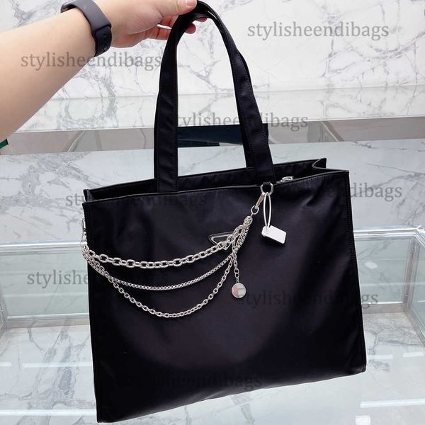 stylisheendibags totes nylon tote bag designer handbag for women luxury bag with chain ladies casual shopping high-capacity
stylisheendibags totes nylon tote bag designer handbag for women luxury bag with chain ladies casual shopping high-capacity