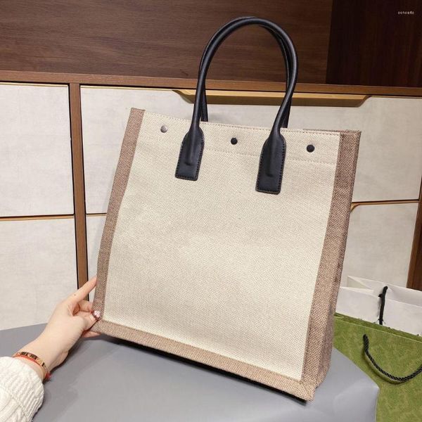 shopping bags luxurys designers handbag women bag large quantity totes quanlity two colors to choose rive print
shopping bags luxurys designers handbag women bag large quantity totes quanlity two colors to choose rive print