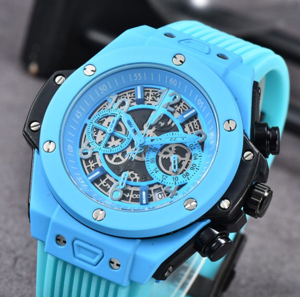 2023 watch diameter classic sport tape belt quartz wristwatch 42mm movement sapphire racing clothing designer create a luxury men watch, Slivery;brown
2023 watch diameter classic sport tape belt quartz wristwatch 42mm movement sapphire racing clothing designer create a luxury men watch, Slivery;brown