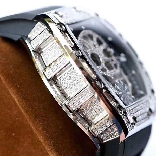 active tourbilloninlaid diamond hollow leisure large dial automatic movement domestic watch full diamond skull watch male machine, Slivery;brown
active tourbilloninlaid diamond hollow leisure large dial automatic movement domestic watch full diamond skull watch male machine, Slivery;brown