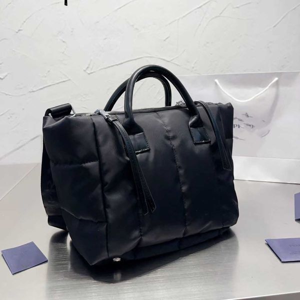 2023 fashion handbag business nylon carrying tide outdoor crossbody men's briefcase shoulder bag student leisure backpack
2023 fashion handbag business nylon carrying tide outdoor crossbody men's briefcase shoulder bag student leisure backpack