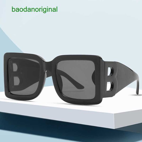 burbrerys designer sunglasses new large box men's and women's fashionable sunglasses with letter b decoration trend sunshade 8199, White;black
burbrerys designer sunglasses new large box men's and women's fashionable sunglasses with letter b decoration trend sunshade 8199, White;black