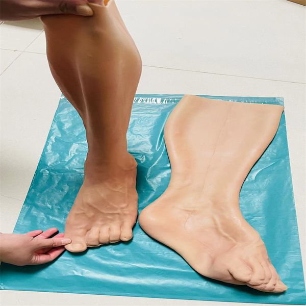 1pair tpe real gloves female foot mannequin for leg shaper body child magic prosthetic props silicone medical cosmetology e181
1pair tpe real gloves female foot mannequin for leg shaper body child magic prosthetic props silicone medical cosmetology e181