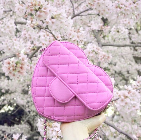 2sizes cc lambskin heart quilted bags womens half moon handbag mini tote mens luxury designer pink bag leather woman cross body shoulder clu
2sizes cc lambskin heart quilted bags womens half moon handbag mini tote mens luxury designer pink bag leather woman cross body shoulder clu