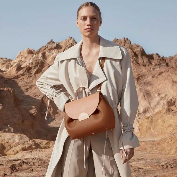 fashion niche bag polene smiling face women's bag carrying messenger bag 2023 new poleno real leather bag
fashion niche bag polene smiling face women's bag carrying messenger bag 2023 new poleno real leather bag