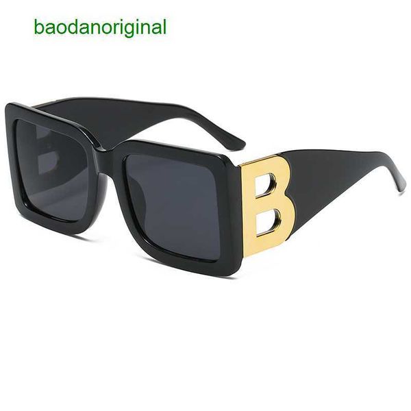 burbrerys designer sunglasses sunglasses fashion personality hip hop modern street shoot large box full frame bshaped wide legs, White;black
burbrerys designer sunglasses sunglasses fashion personality hip hop modern street shoot large box full frame bshaped wide legs, White;black
