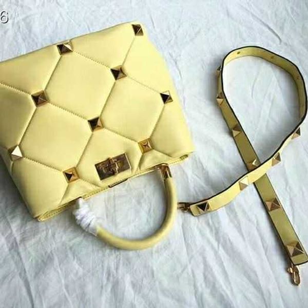 designer handbag women bags quilted luxurys color stitching outline diamond pattern portable shoulder women's chain 7ayu
designer handbag women bags quilted luxurys color stitching outline diamond pattern portable shoulder women's chain 7ayu