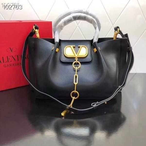 designer women bags shopping luxurys valentions handbag classic metal chain fashion handheld shoulder crossbody women's 8eh9
designer women bags shopping luxurys valentions handbag classic metal chain fashion handheld shoulder crossbody women's 8eh9