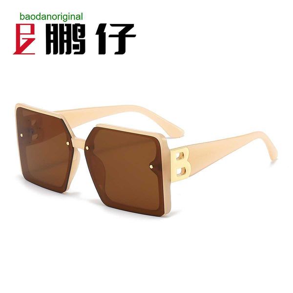 burbrerys designer sunglasses fashionable new large frame sunglasses personalized outdoor modern street glasses versatile for men and women, White;black
burbrerys designer sunglasses fashionable new large frame sunglasses personalized outdoor modern street glasses versatile for men and women, White;black
