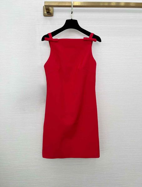 dresses solid colour dress backless design threedimensional cutout version of the new summer 2022 0724, Black;gray
dresses solid colour dress backless design threedimensional cutout version of the new summer 2022 0724, Black;gray