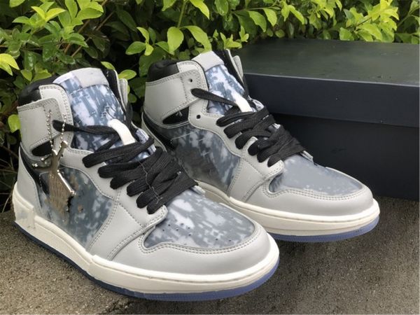 basketball designer shoes blancs griss jumpman 1 retro hight og casual lifestyle shoes with original box
basketball designer shoes blancs griss jumpman 1 retro hight og casual lifestyle shoes with original box
