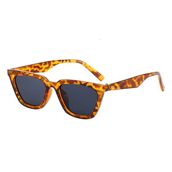 Fashion designer Gentle monster cool sunglasses GM Jenny's same Sunglasses Women's advanced sense new cat's Eye men's fashion small frame glasses
Fashion designer Gentle monster cool sunglasses GM Jenny's same Sunglasses Women's advanced sense new cat's Eye men's fashion small frame glasses