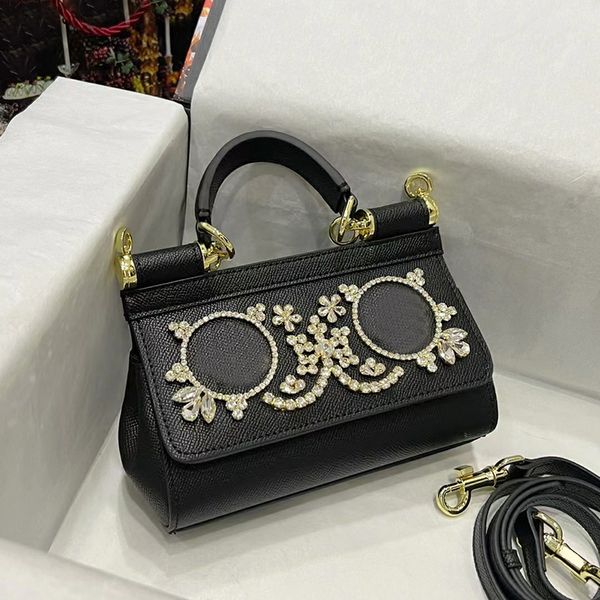 designer hand bag rhinestone flowers handbags lady crossbody shoulder bags purse luxury tote bags quality cowhide genuine leather long stra
designer hand bag rhinestone flowers handbags lady crossbody shoulder bags purse luxury tote bags quality cowhide genuine leather long stra