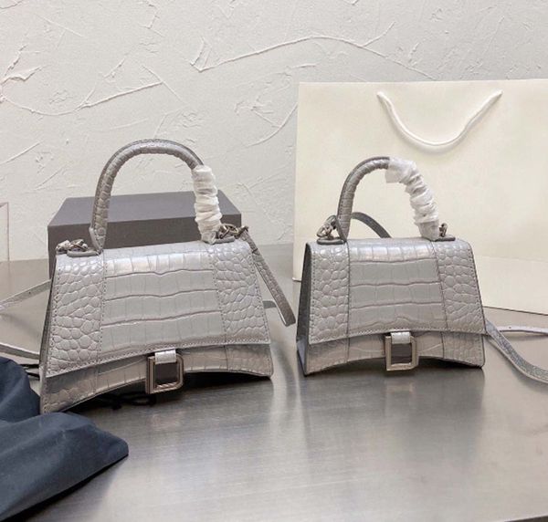 designer bags designer handbags ladies shoulder bags messenger bags handbags pure leather messenger bags06
designer bags designer handbags ladies shoulder bags messenger bags handbags pure leather messenger bags06