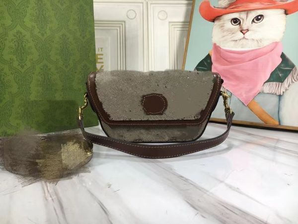 leather handbags camera bag quilted sheepskin b shaped barrel design, extremely complex hand crafted letter swirling mouth design, and diamo
leather handbags camera bag quilted sheepskin b shaped barrel design, extremely complex hand crafted letter swirling mouth design, and diamo