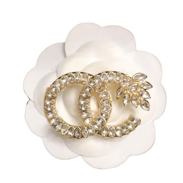 designer brand luxurys brooch famous women rhinestone pearl letter brooches suit pin fashion jewelry clothing decoration accessories 15style, Gray
designer brand luxurys brooch famous women rhinestone pearl letter brooches suit pin fashion jewelry clothing decoration accessories 15style, Gray