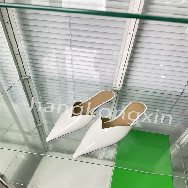 premium designer dress shoes genuine leather v-shaped slippers with pointed toes women's slippers go with everything, Black
premium designer dress shoes genuine leather v-shaped slippers with pointed toes women's slippers go with everything, Black