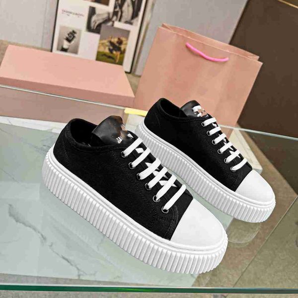 designer miuity running shoes fashion sneake luxury sports shoes men women trainers low sneakers dfgdfc
designer miuity running shoes fashion sneake luxury sports shoes men women trainers low sneakers dfgdfc