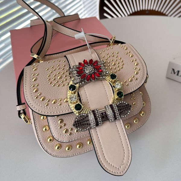 saddle bag crystal rivet decoration lady shoulder bags handbag purse cowhide genuine leather flap messenger bags diamond wallet high quality
saddle bag crystal rivet decoration lady shoulder bags handbag purse cowhide genuine leather flap messenger bags diamond wallet high quality