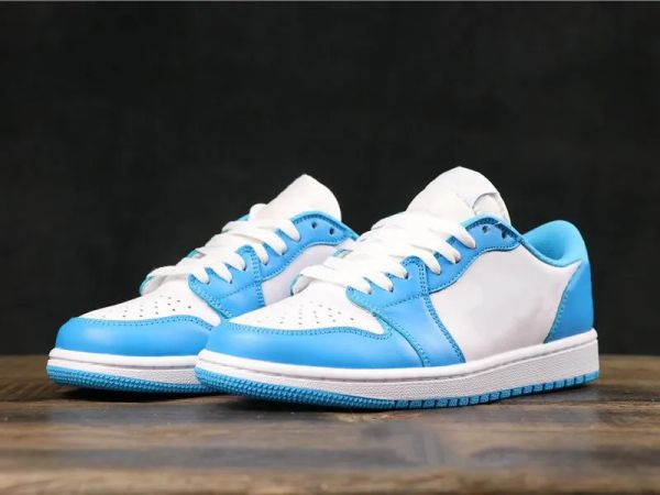 2023 basketball shoes jumpman 1 low man basketball designer shoes dark powder blue white i fashion woman sport sneakers come with box
2023 basketball shoes jumpman 1 low man basketball designer shoes dark powder blue white i fashion woman sport sneakers come with box