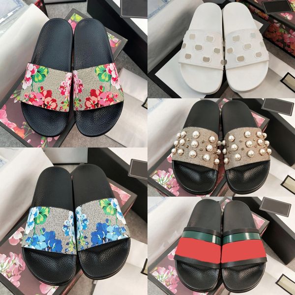 designer slippers men women slides rubber flat sandals flowers printing slipper leather platform shoes classic mules luxury sandal summer be, Black
designer slippers men women slides rubber flat sandals flowers printing slipper leather platform shoes classic mules luxury sandal summer be, Black