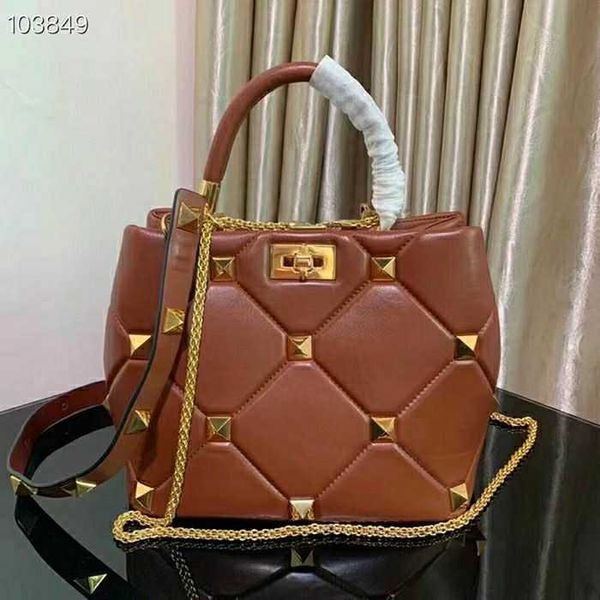 quilted color bags designer luxurys handbag women stitching outline diamond pattern portable shoulder women's chain sy7l
quilted color bags designer luxurys handbag women stitching outline diamond pattern portable shoulder women's chain sy7l