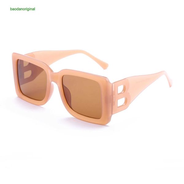 burbrerys designer sunglasses 2023 new modern style sunglasses with hollow legs and bshaped for women large frame square glasses 97076 ekf3, White;black
burbrerys designer sunglasses 2023 new modern style sunglasses with hollow legs and bshaped for women large frame square glasses 97076 ekf3, White;black