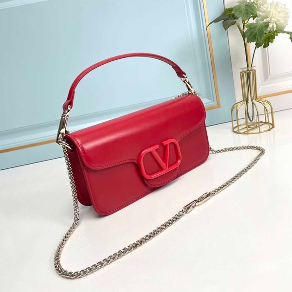 handbag buckle designer women color bags luxurys valentions portable shoulder crossbody mini dinner fashion cowhide chain women's new s
handbag buckle designer women color bags luxurys valentions portable shoulder crossbody mini dinner fashion cowhide chain women's new s