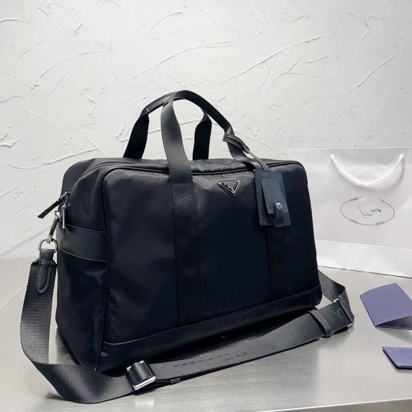 2023 fashion korean version hand trend men's casual messenger nylon waterproof shoulder travel student men's bag
2023 fashion korean version hand trend men's casual messenger nylon waterproof shoulder travel student men's bag