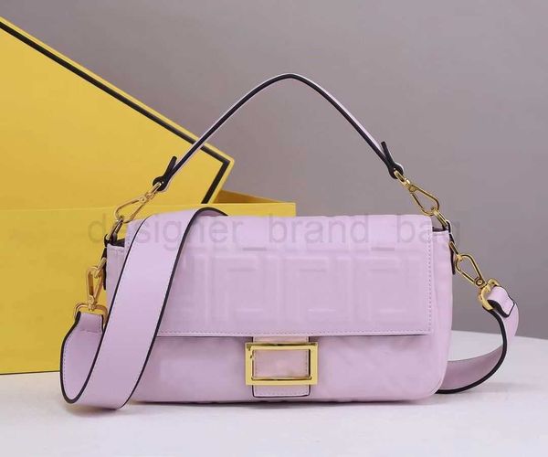 7a handbag woman baguette large capacity new f bag designer imported cowhide 2022 clamshell tofu bag
7a handbag woman baguette large capacity new f bag designer imported cowhide 2022 clamshell tofu bag