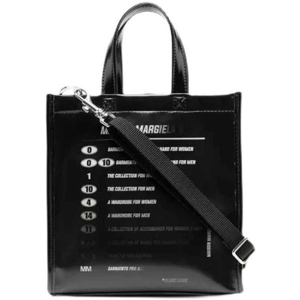 designer bag mm6 new 19fw white pvctote letter women's bag single shoulder portable messenger tote bag
designer bag mm6 new 19fw white pvctote letter women's bag single shoulder portable messenger tote bag